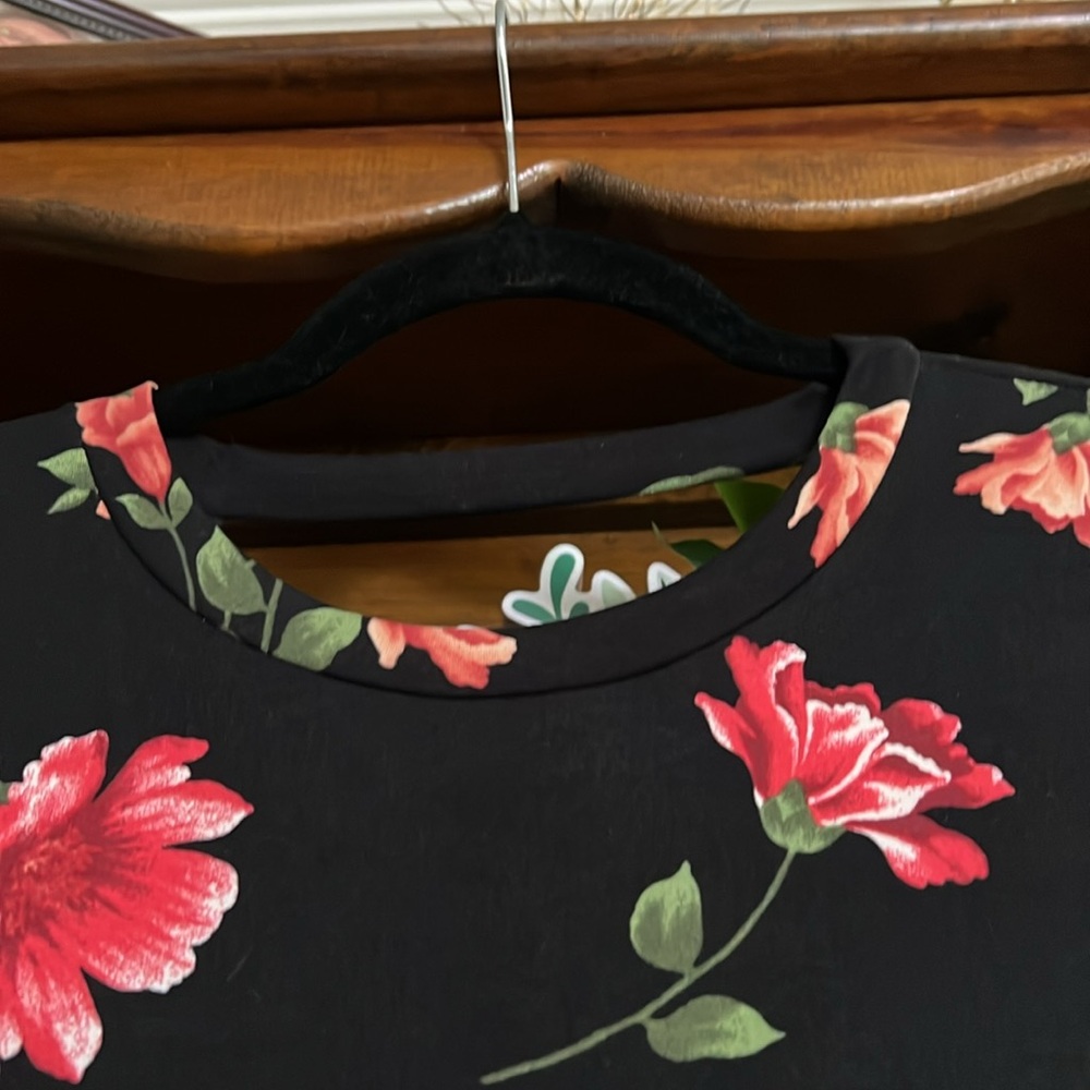 BYE & BYE Black/Dark Pink/Hot Pink/Green Floral Long Sleeve Dress, Medium, GUC. - Picture 4 of 10